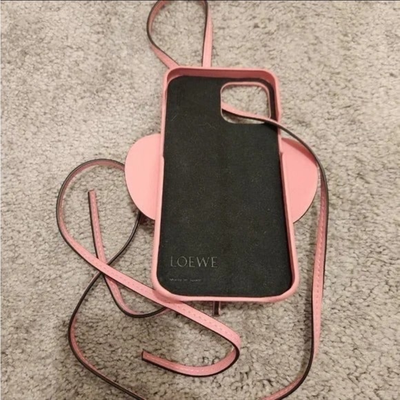 Loewe - Picture 4 of 7